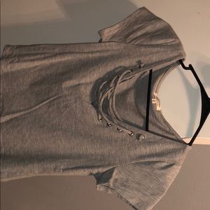 A short sleeve tee shirt